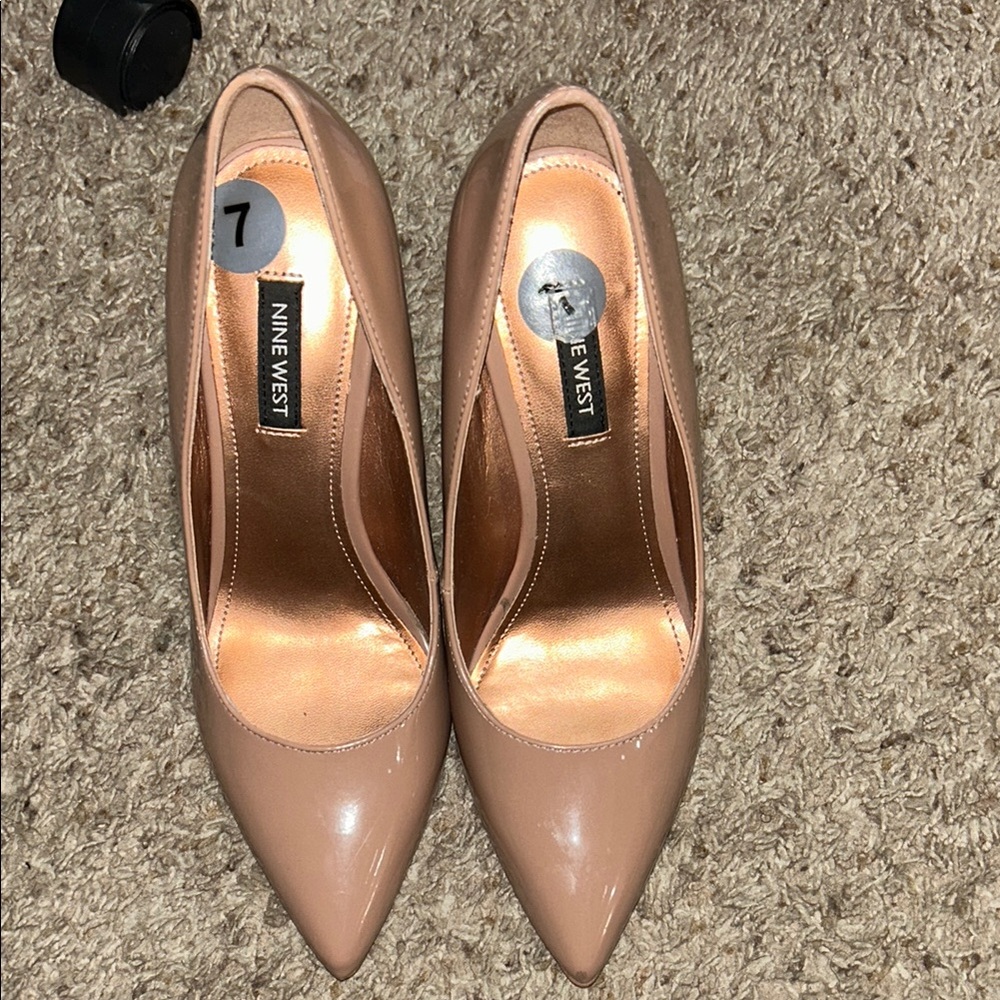 Nine West Women's Tan Pumps